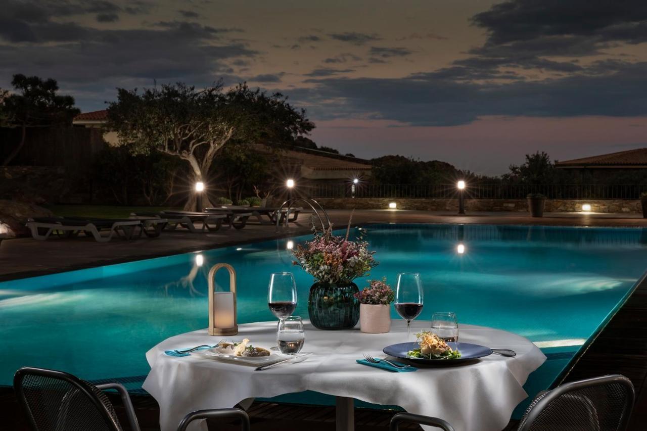 Hotel Sol Ixent - Adults Only กาดาเกส ภายนอก รูปภาพ